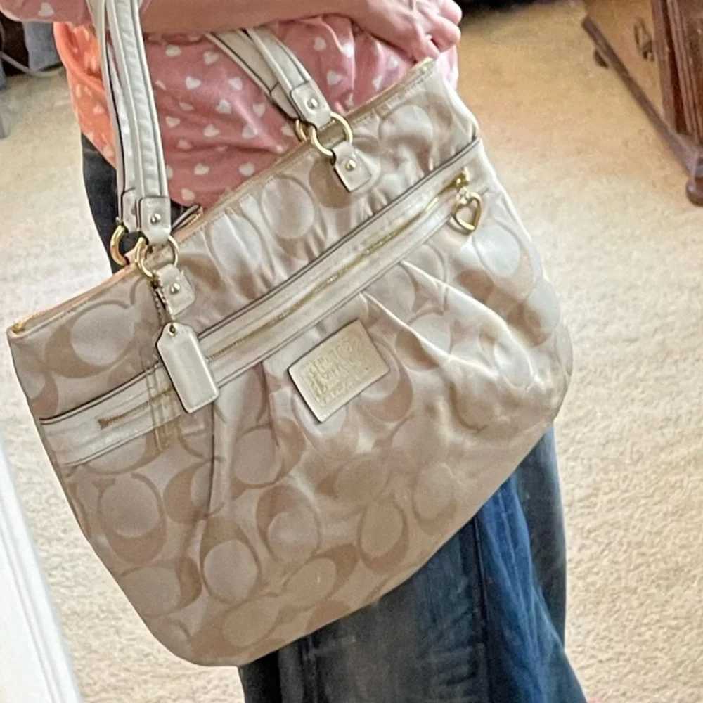 Authentic | Coach Bag | Loved ♥️ - Picture 14 of 15